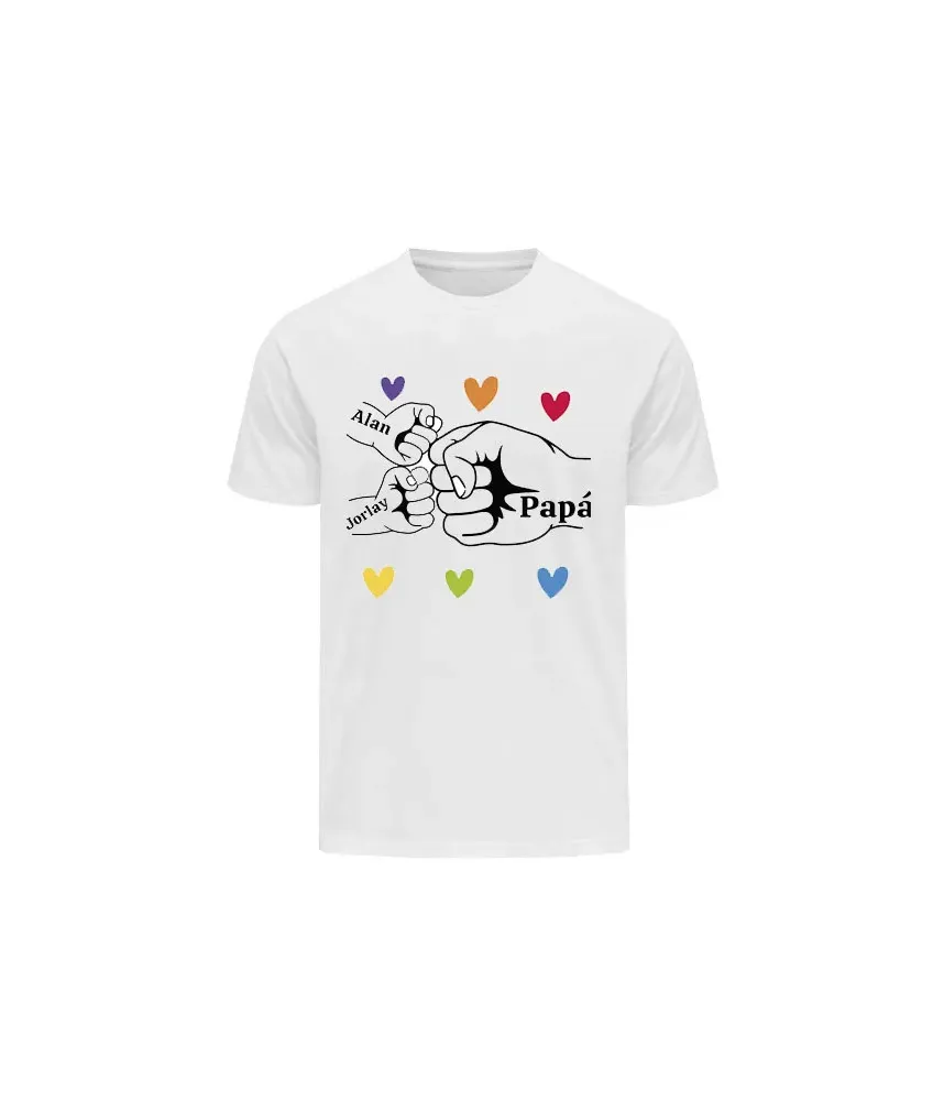 Playera con imagen de manos de padre e hijos